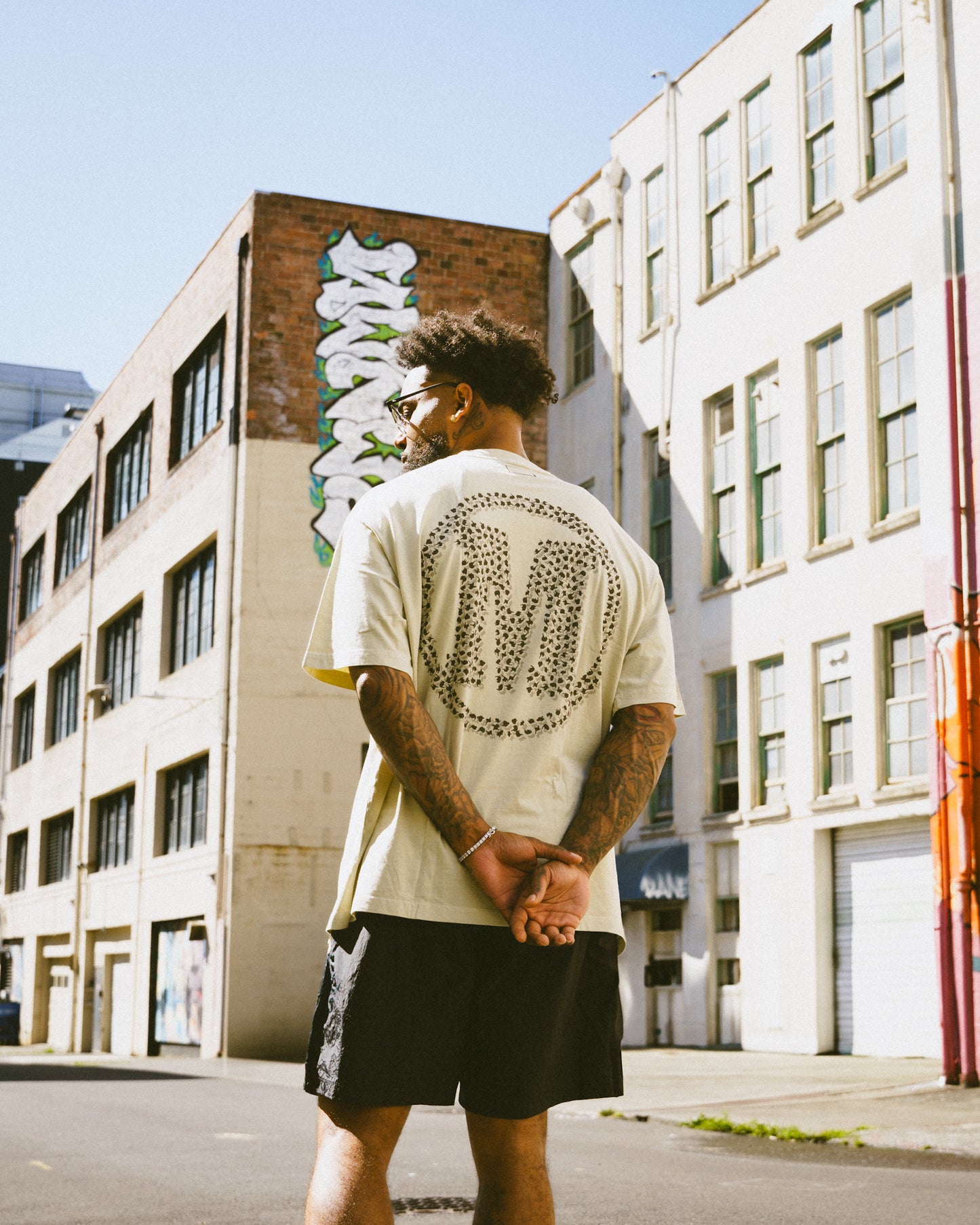 Silhouette Tee